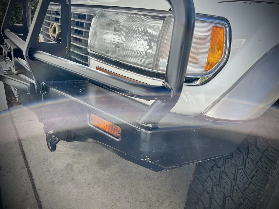 1997 Lexus LX 1st Gen - Image 18 of 31