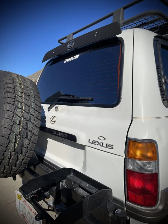 1997 Lexus LX 1st Gen - Image 24 of 31