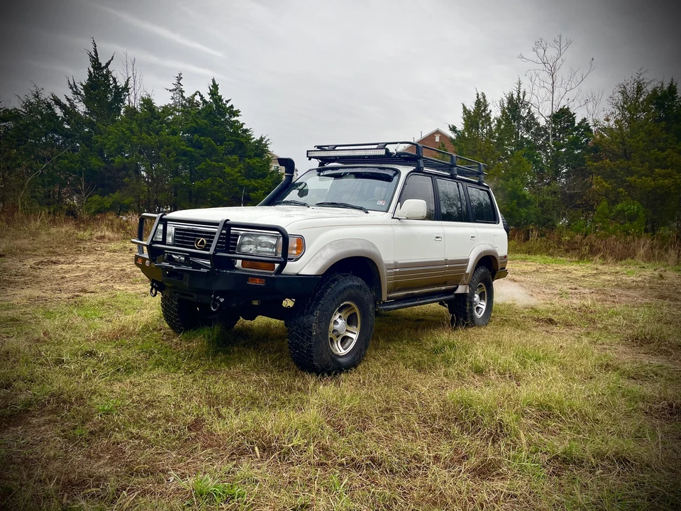 1997 Lexus LX 1st Gen - Image 3 of 31