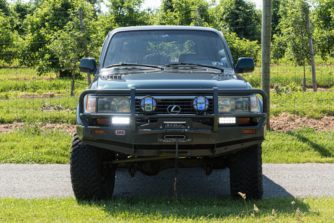 1997 Lexus LX 1st Gen - Image 14 of 31