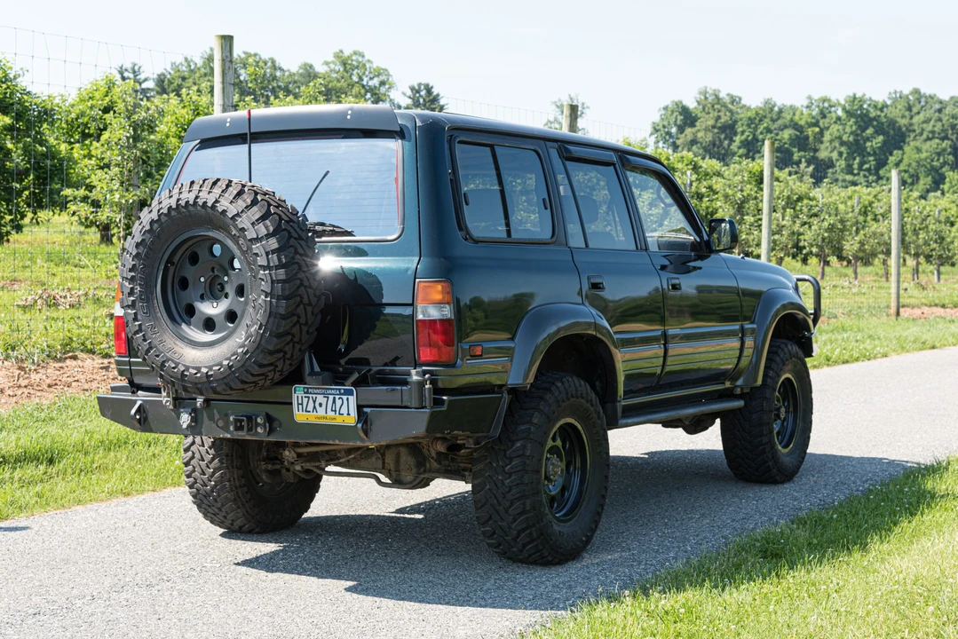 1997 Lexus LX 1st Gen - Image 6 of 31