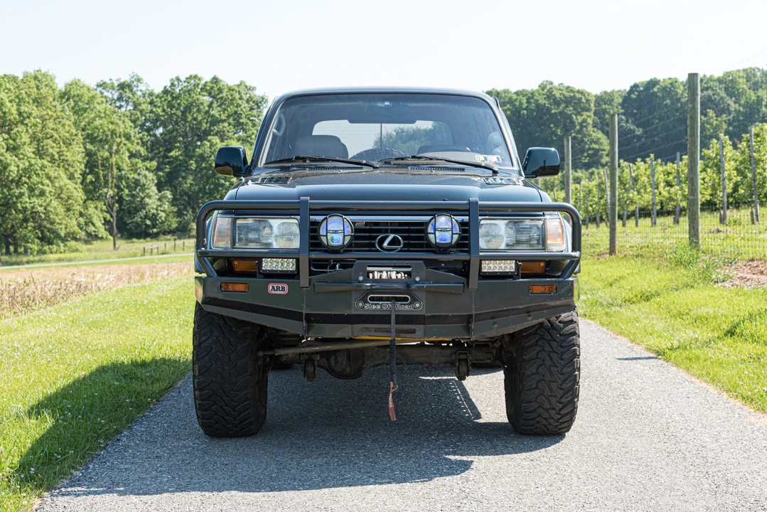 1997 Lexus LX 1st Gen - Image 3 of 31