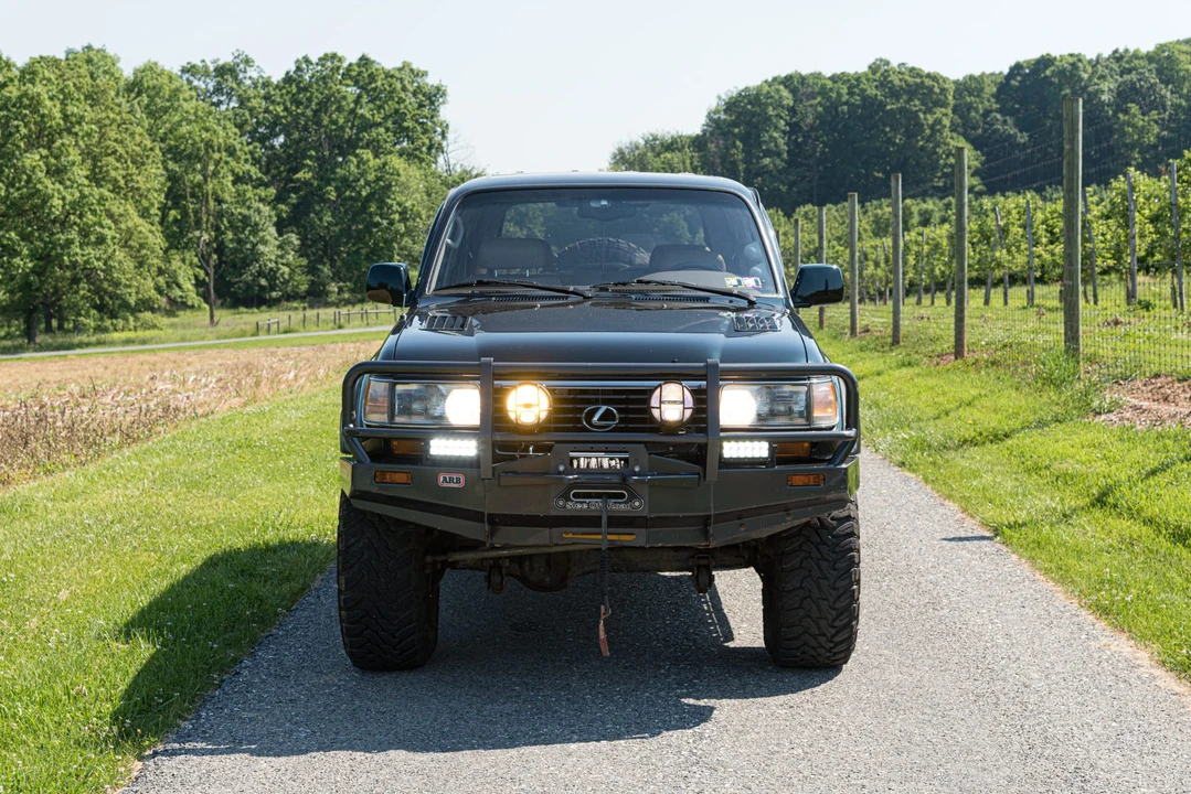 1997 Lexus LX 1st Gen - Image 12 of 31