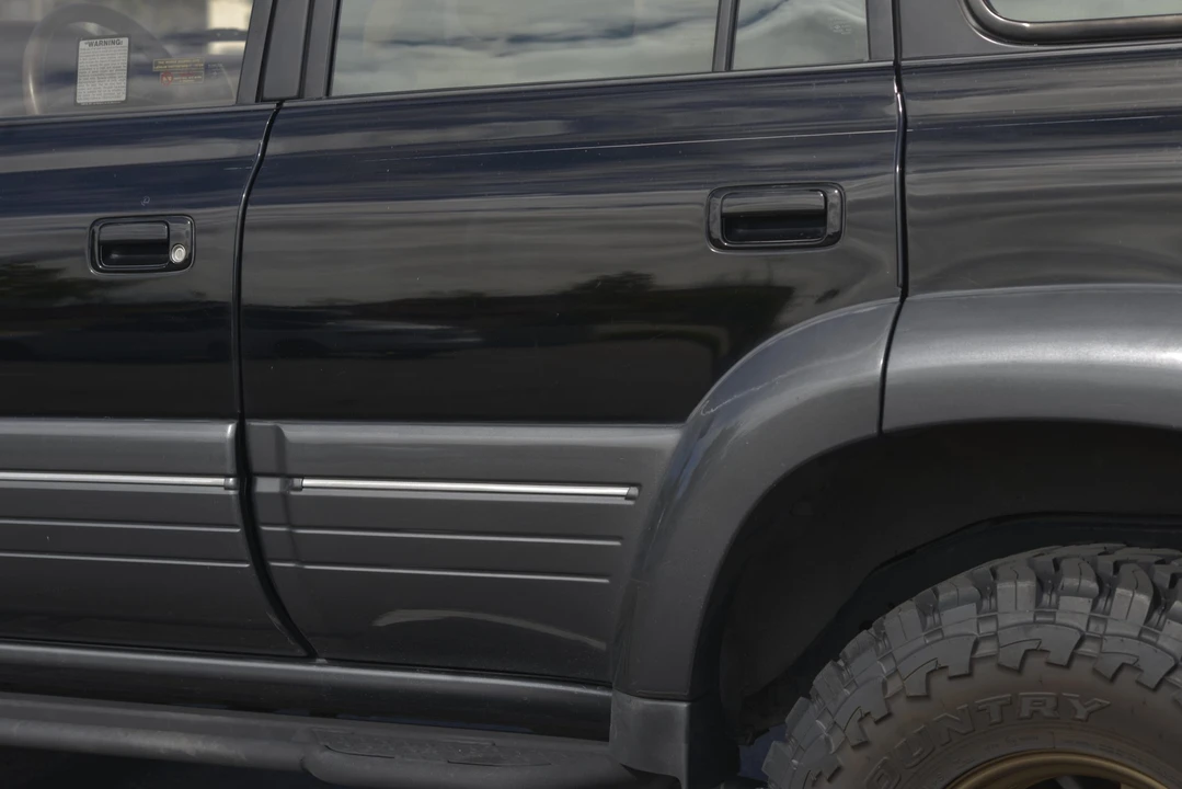 1997 Lexus LX 1st Gen - Image 30 of 31