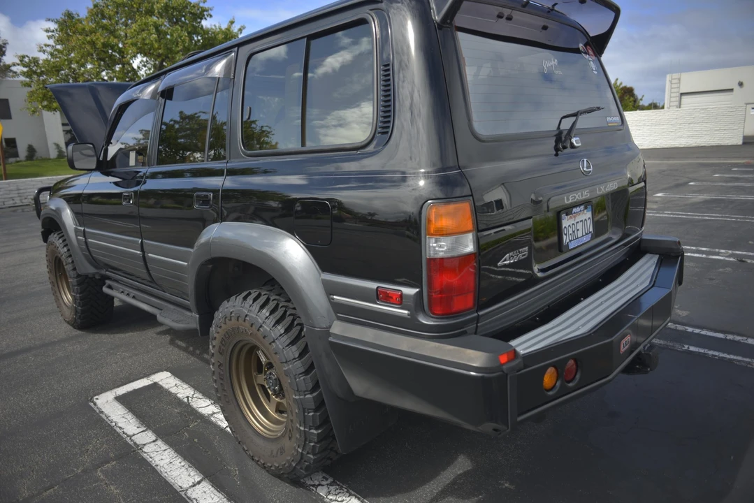 1997 Lexus LX 1st Gen - Image 12 of 31