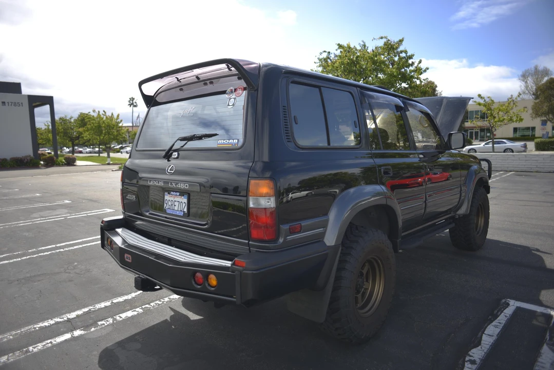 1997 Lexus LX 1st Gen - Image 11 of 31