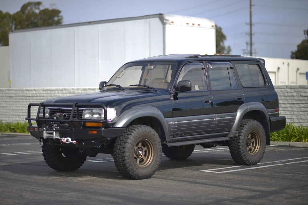 1997 Lexus LX 1st Gen - Image 2 of 31