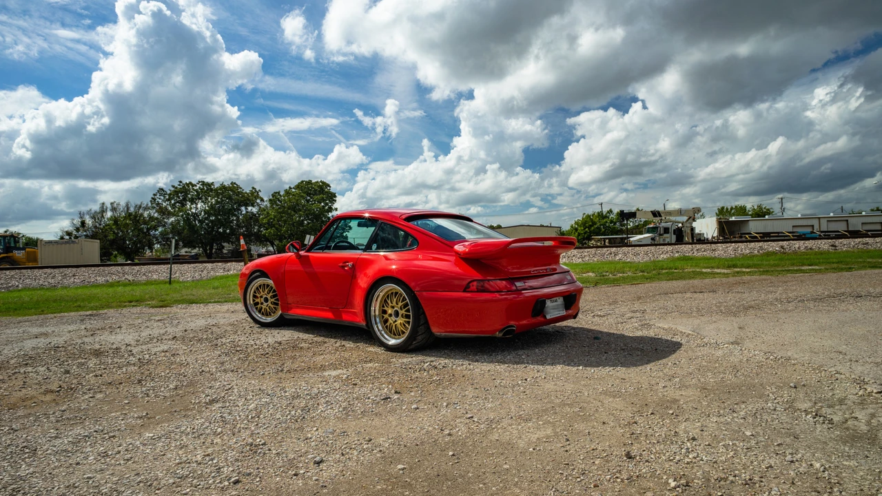 1997 Porsche 993 Carrera 4S - Image 5 of 31