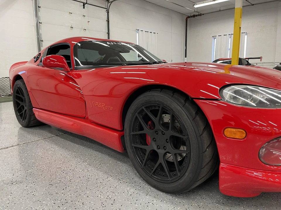 1998 Dodge Viper GTS 2nd Gen - Image 15 of 31