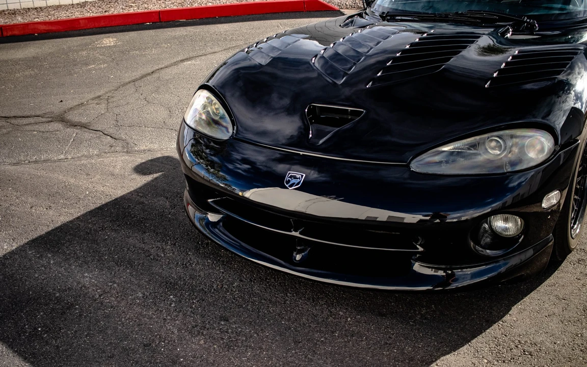 1999 Dodge Viper GTS 2nd Gen - Image 14 of 31
