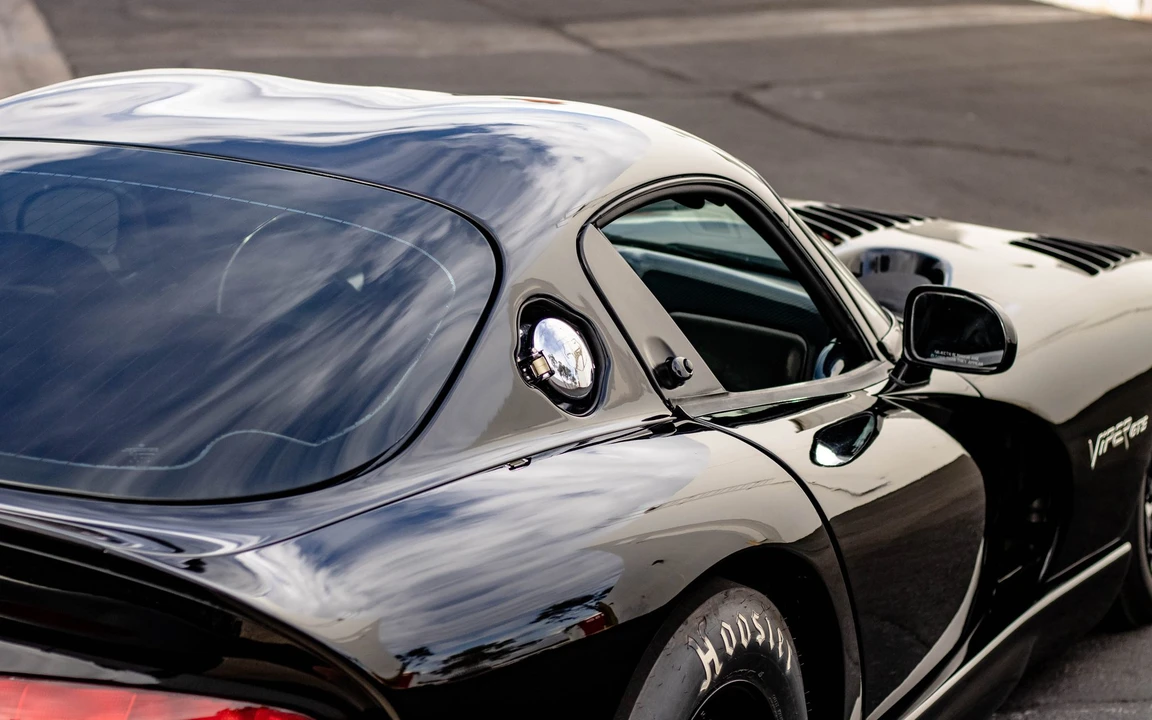 1999 Dodge Viper GTS 2nd Gen - Image 20 of 31