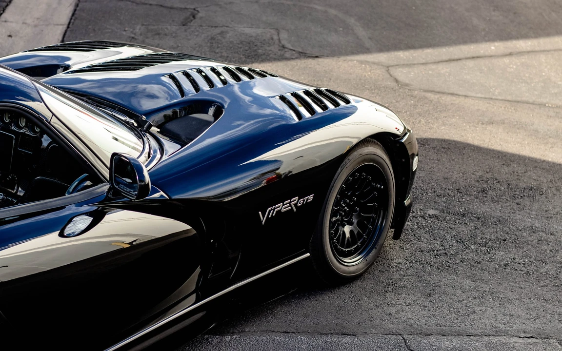 1999 Dodge Viper GTS 2nd Gen - Image 30 of 31