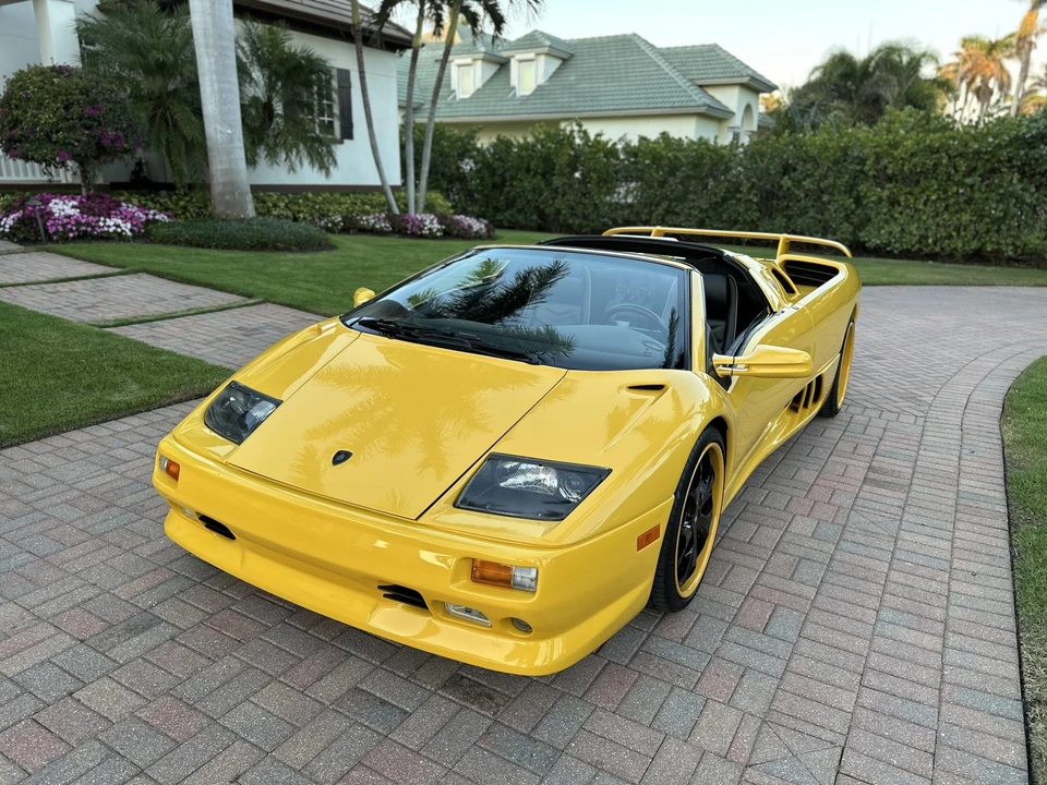 1999 Lamborghini Diablo VT - Image 12 of 31