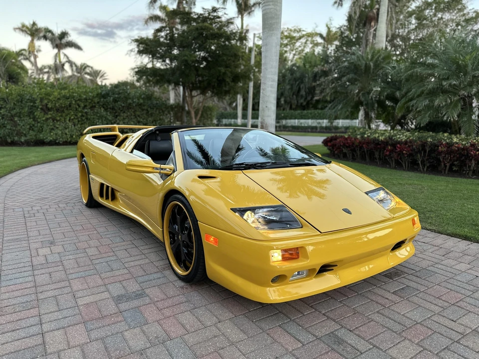1999 Lamborghini Diablo VT - Image 30 of 31