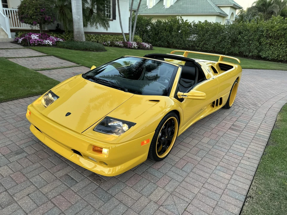 1999 Lamborghini Diablo VT - Image 10 of 31