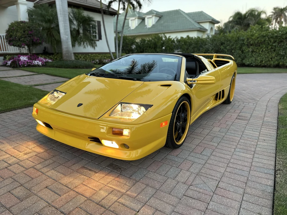 1999 Lamborghini Diablo VT - Image 13 of 31