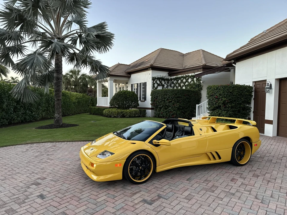1999 Lamborghini Diablo VT - Image 2 of 31