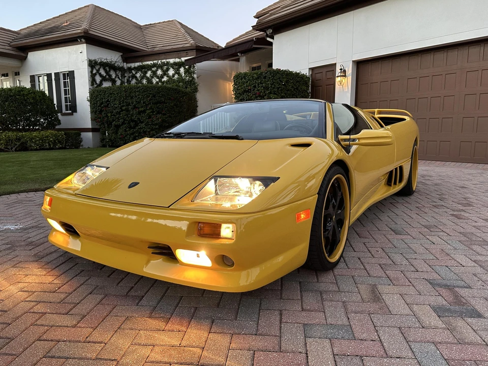 1999 Lamborghini Diablo VT - Image 14 of 31