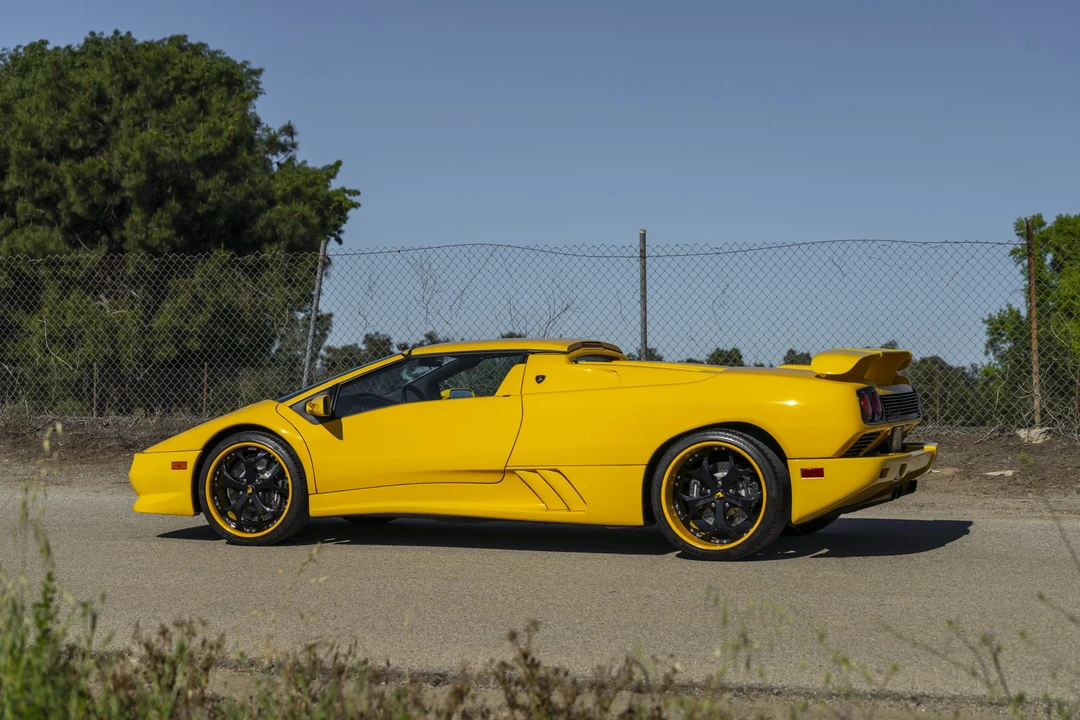 1999 Lamborghini Diablo VT - Image 12 of 31