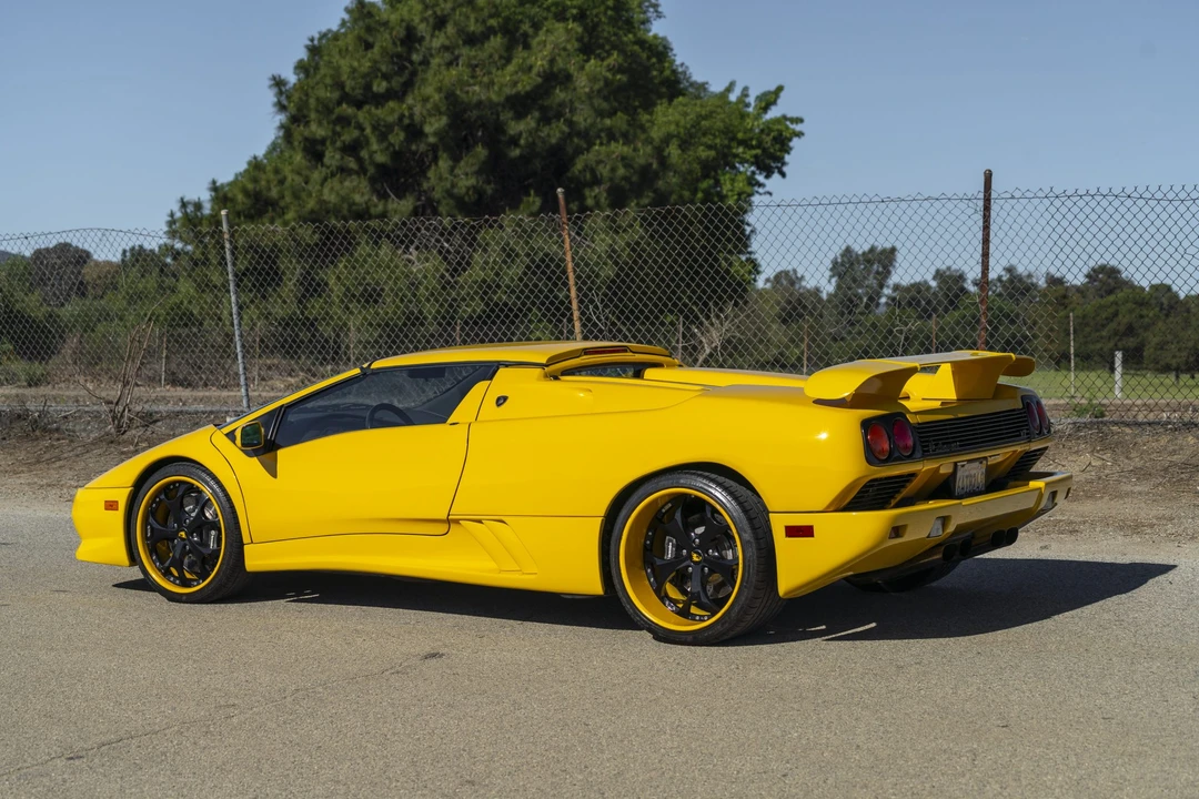 1999 Lamborghini Diablo VT - Image 15 of 31