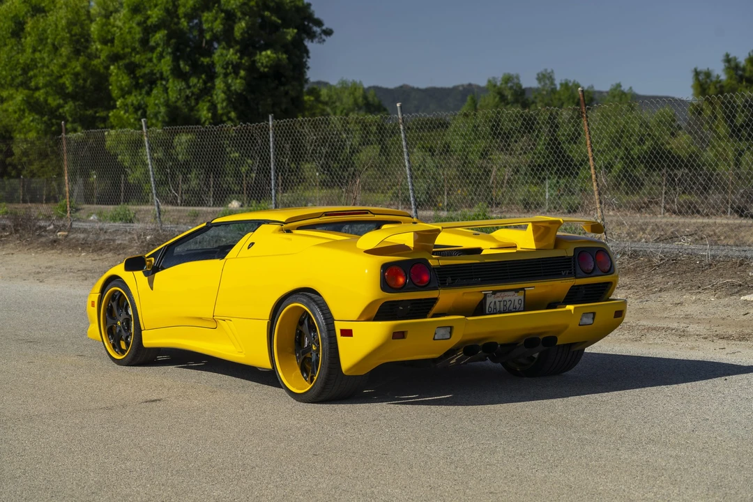 1999 Lamborghini Diablo VT - Image 18 of 31