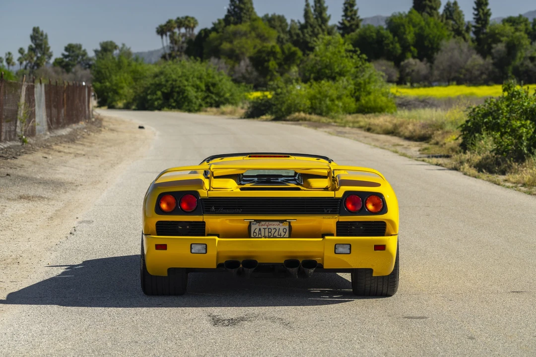 1999 Lamborghini Diablo VT - Image 23 of 31