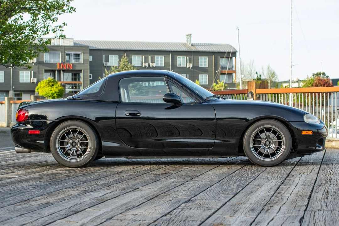 1999 Mazda NB MX-5 Miata - Image 16 of 31