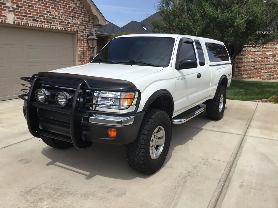 1999 Toyota Tacoma 1st Gen - Image 2 of 31