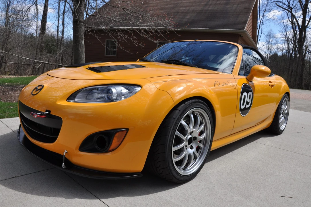 2009 Mazda NC MX-5 Miata - Image 3 of 31