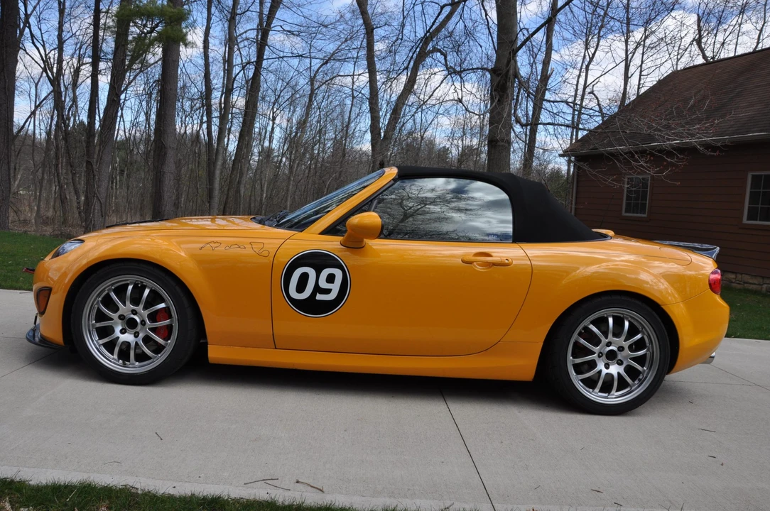 2009 Mazda NC MX-5 Miata - Image 5 of 31