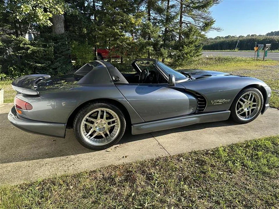 2000 Dodge Viper 2nd Gen - Image 13 of 31