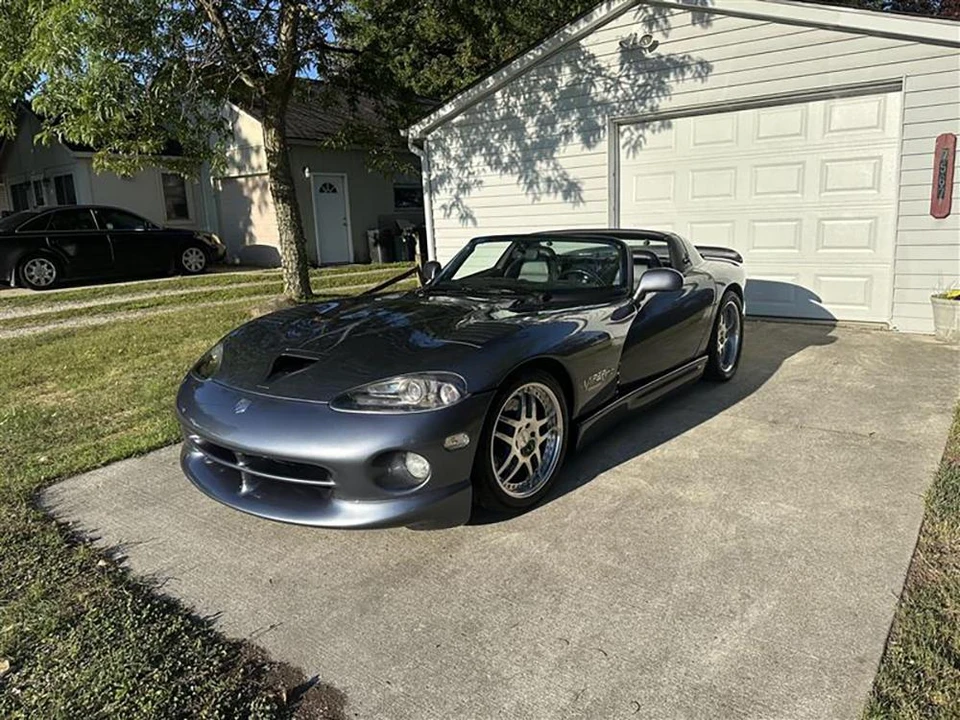 2000 Dodge Viper 2nd Gen - Image 3 of 31