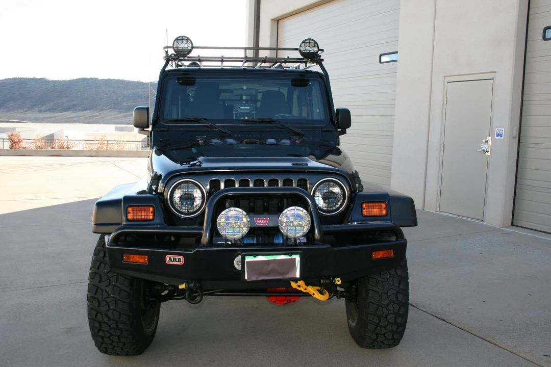 2000 Jeep TJ Wrangler - Image 3 of 31