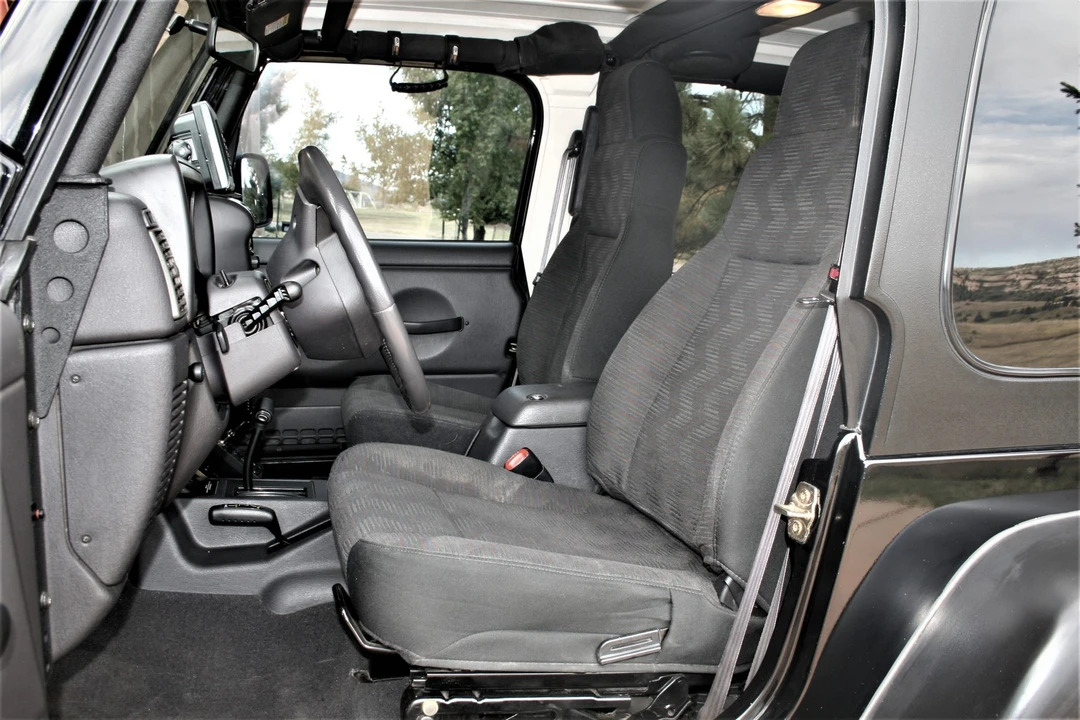 2000 Jeep TJ Wrangler - Image 27 of 31