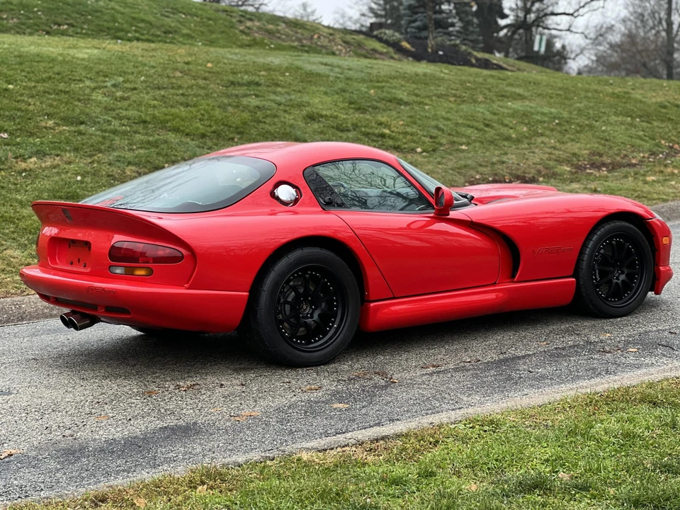 2001 Dodge Viper GTS 2nd Gen - Image 28 of 31