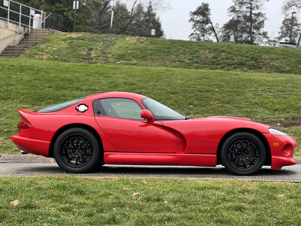 2001 Dodge Viper GTS 2nd Gen - Image 26 of 31