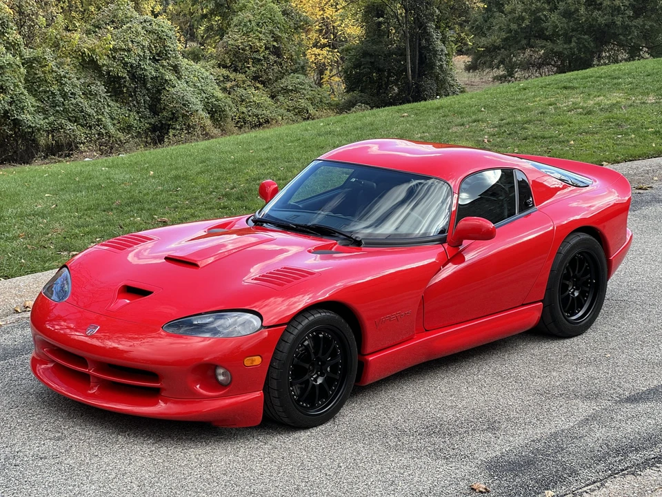 2001 Dodge Viper GTS 2nd Gen - Image 8 of 31