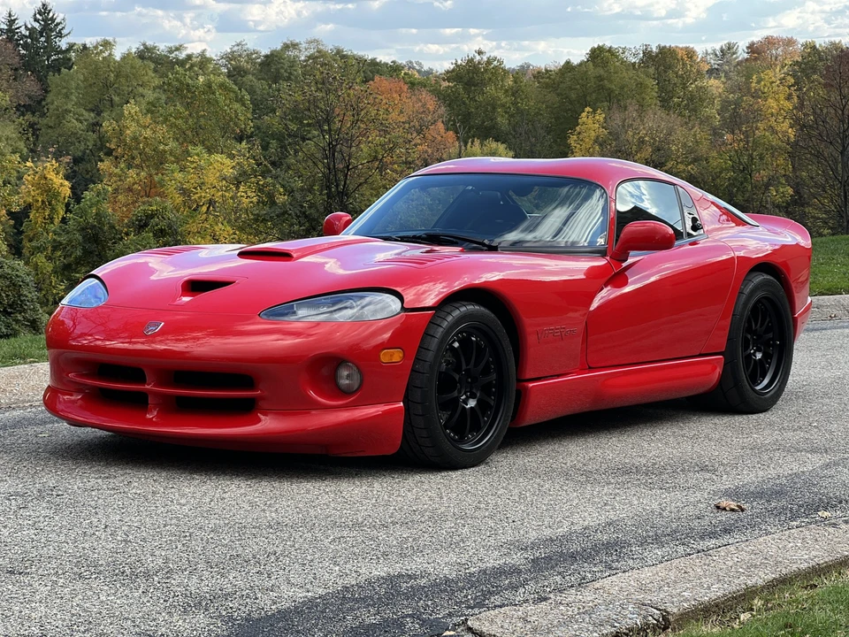 2001 Dodge Viper GTS 2nd Gen - Image 9 of 31