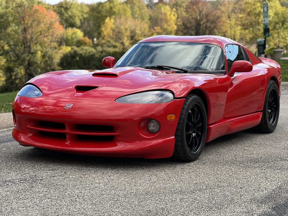 2001 Dodge Viper GTS 2nd Gen - Image 11 of 31