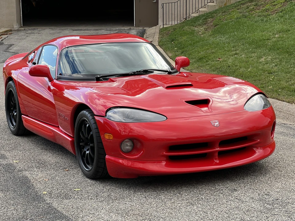 2001 Dodge Viper GTS 2nd Gen - Image 18 of 31