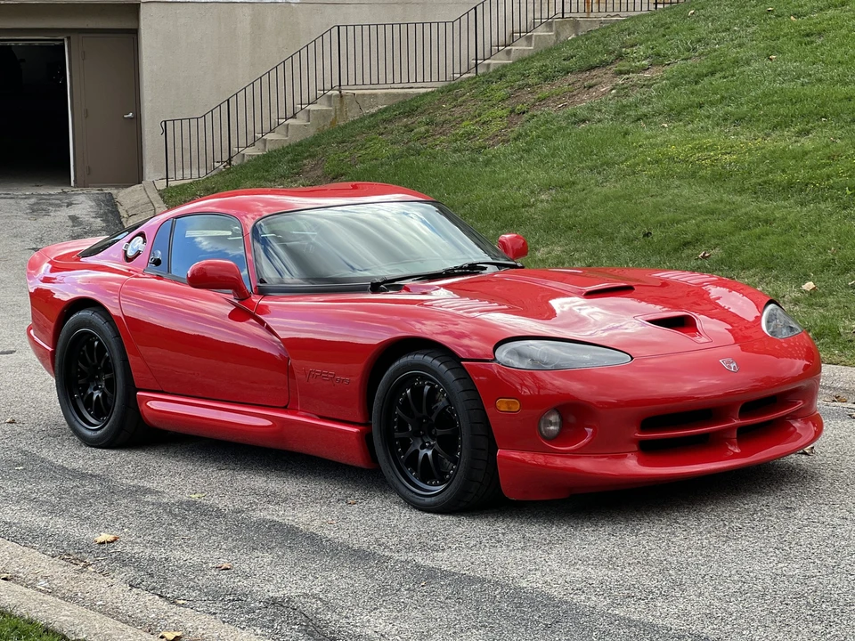 2001 Dodge Viper GTS 2nd Gen - Image 22 of 31