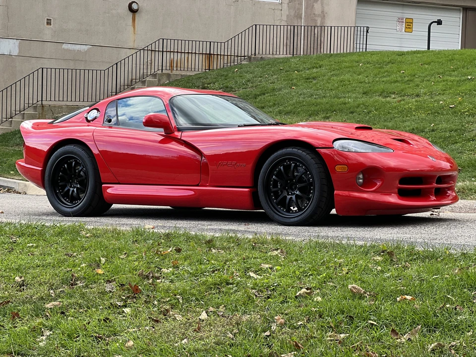 2001 Dodge Viper GTS 2nd Gen - Image 24 of 31