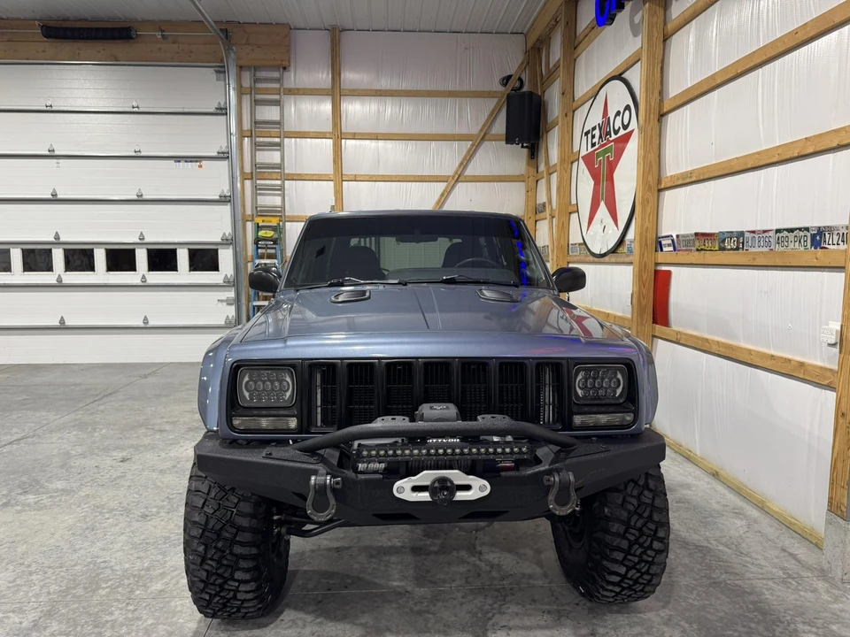 2001 Jeep XJ Cherokee - Image 13 of 31