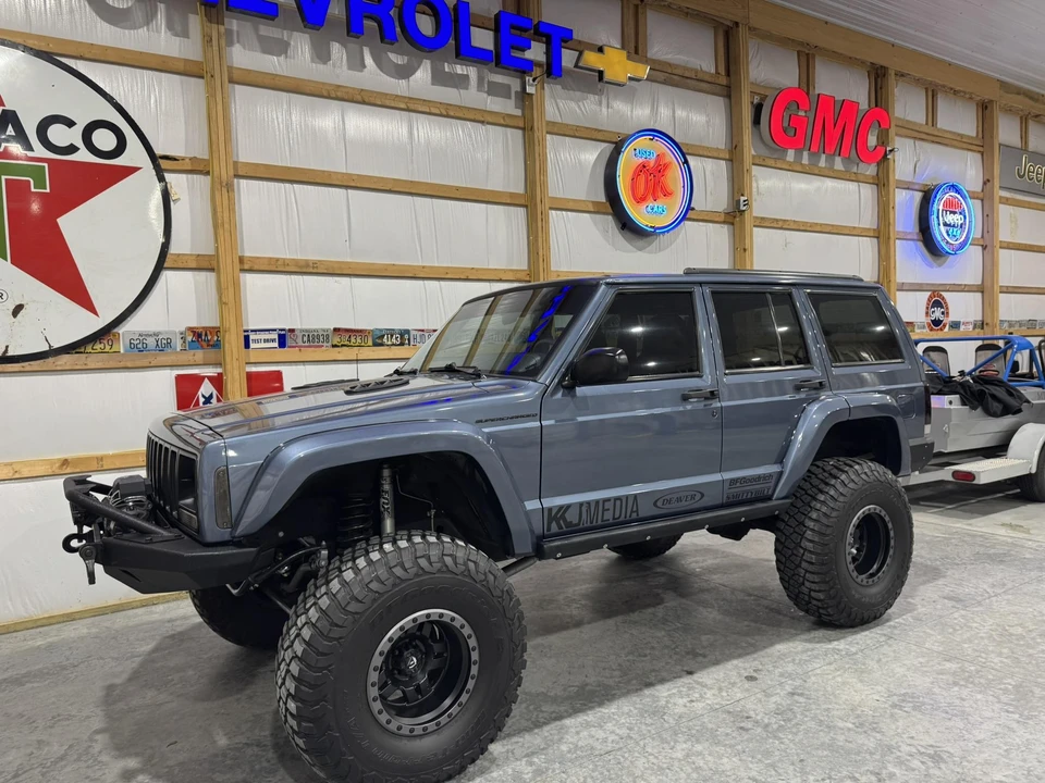 2001 Jeep XJ Cherokee - Image 22 of 31