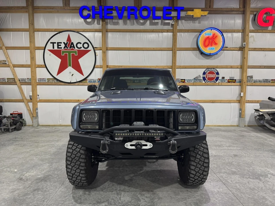2001 Jeep XJ Cherokee - Image 11 of 31