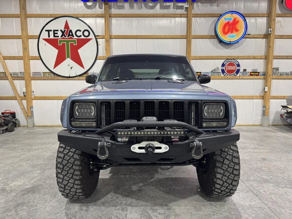 2001 Jeep XJ Cherokee - Image 12 of 31