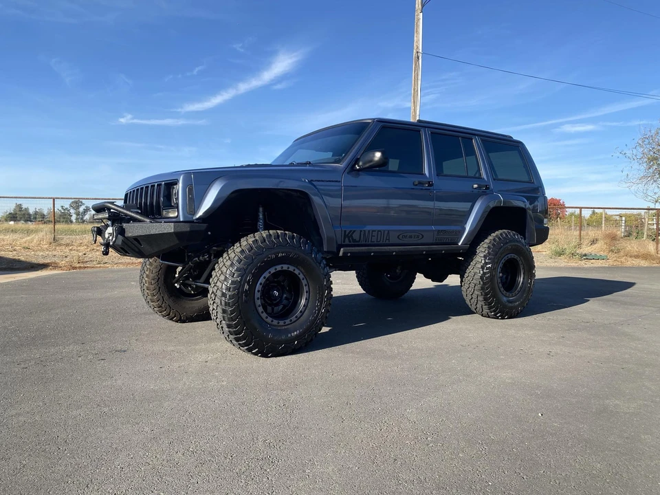 2001 Jeep XJ Cherokee - Image 5 of 31