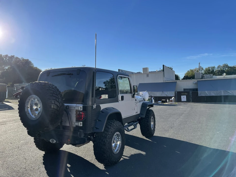 2002 Jeep TJ Wrangler - Image 9 of 31