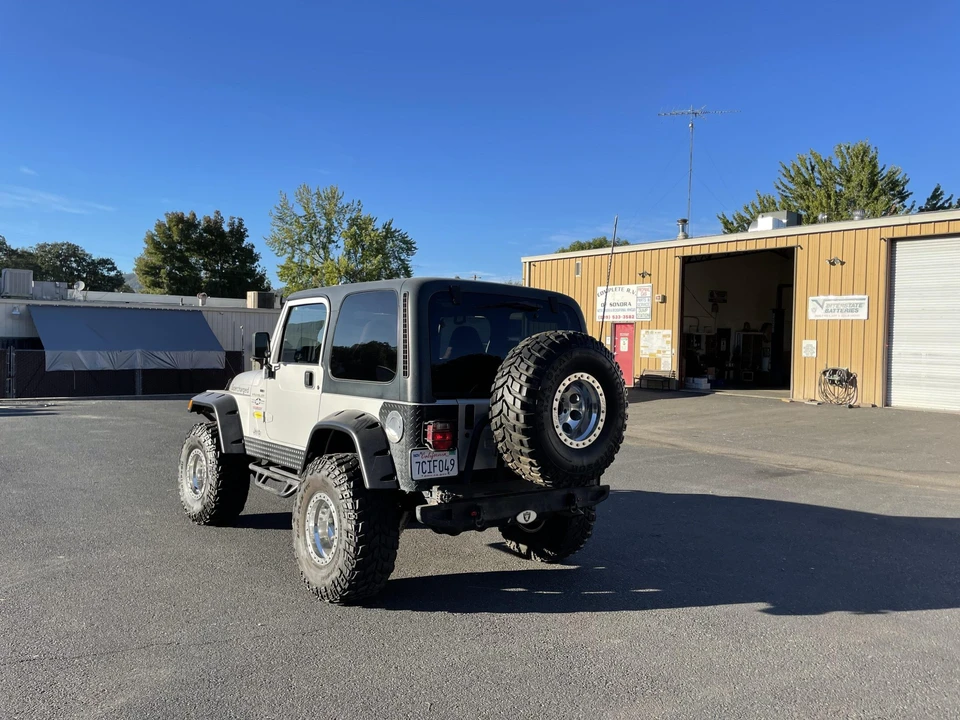 2002 Jeep TJ Wrangler - Image 5 of 31