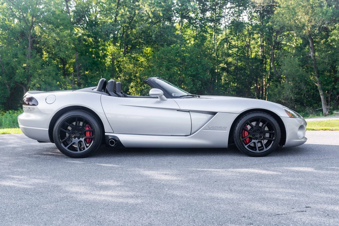 2003 Dodge Viper 3rd Gen - Image 16 of 31